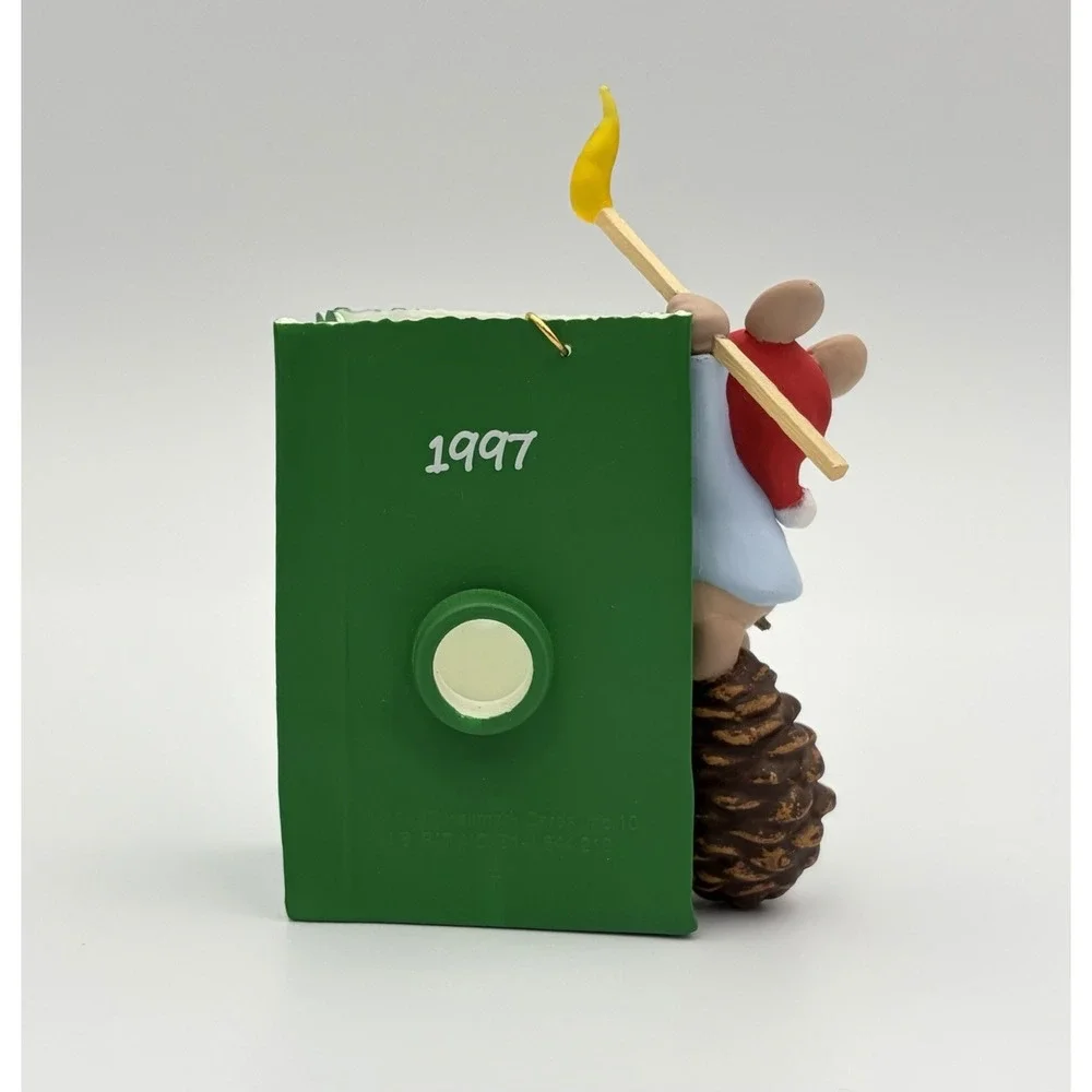 1997 Hallmark Keepsake Ornament Chris Mouse Luminaria Magic Light 13th Vintage